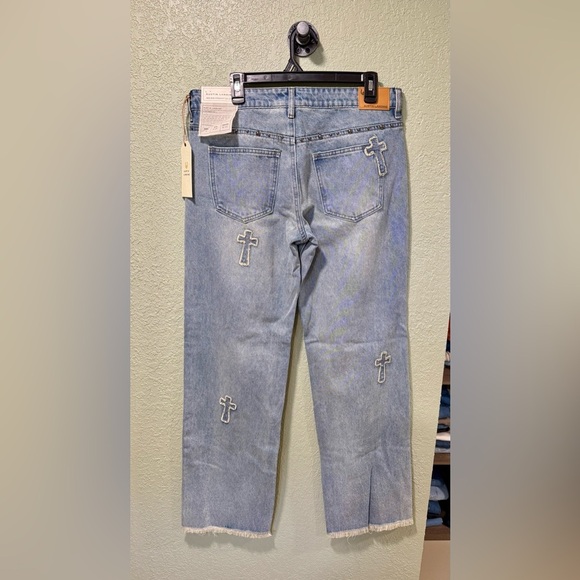 Austin Landing Jeans - Picture 3 of 3